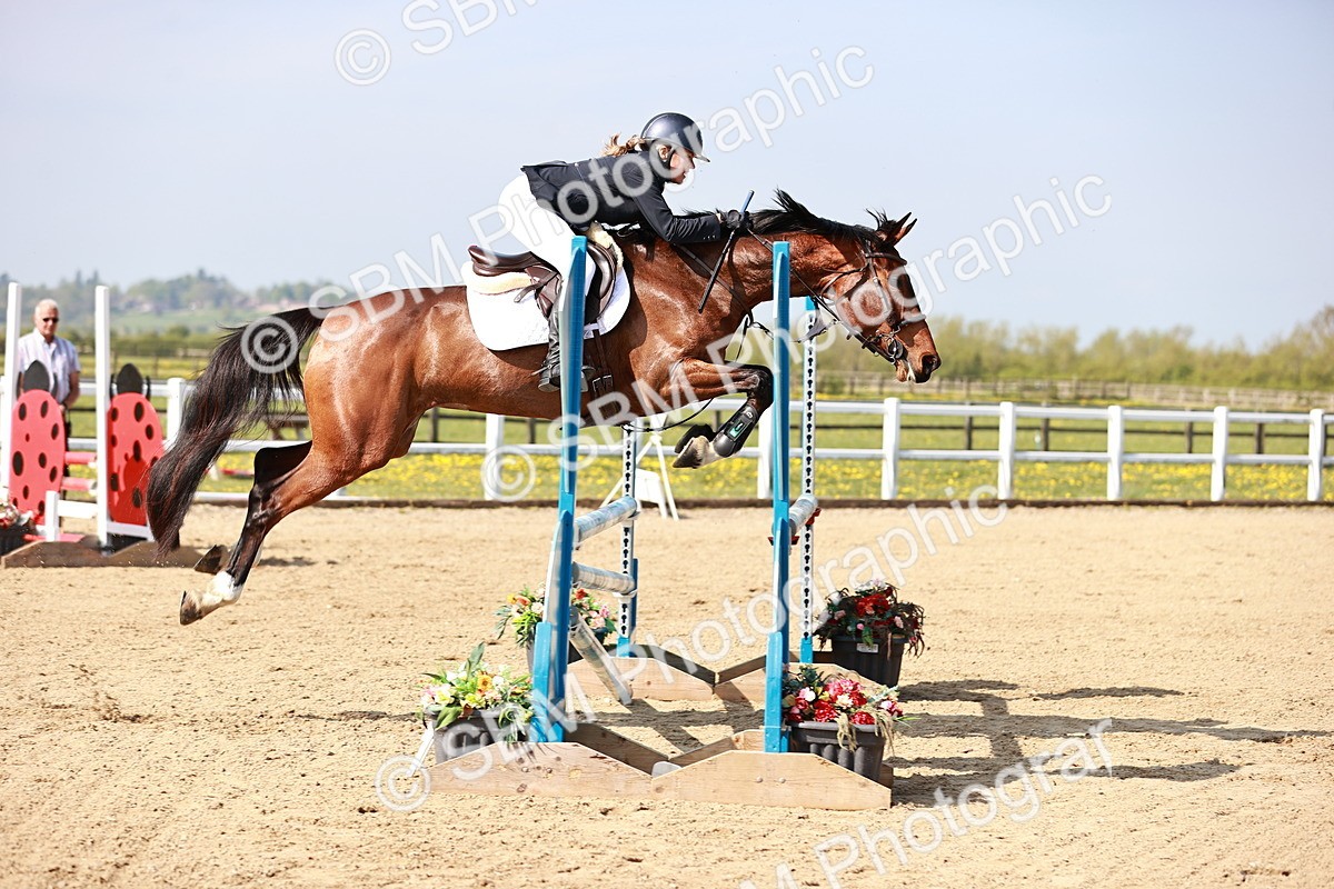  - Class 21 - Senior British Novice - 90cm