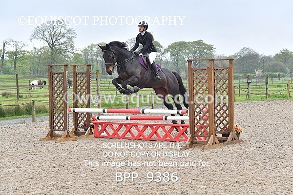 BPP_9386 - CLASS 32 MON Club/ Unaffiliated 70cms Open