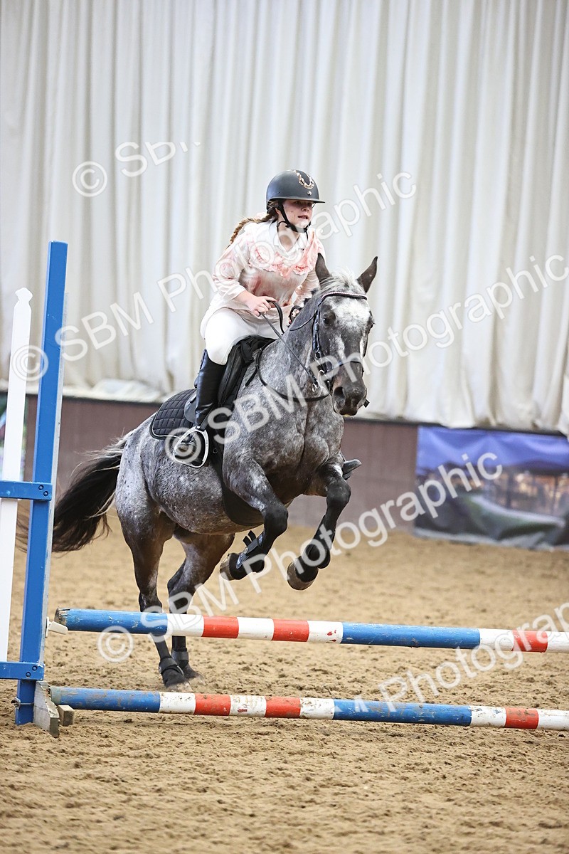 SBM_001482 - Class 3 - Horse & Hound 60cm