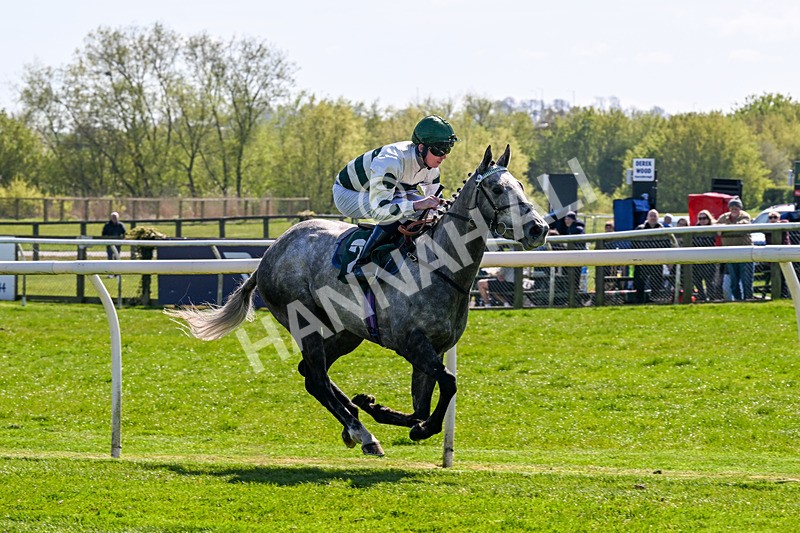 220426-Race 2-Naanas Shadow-0138 - Race 2