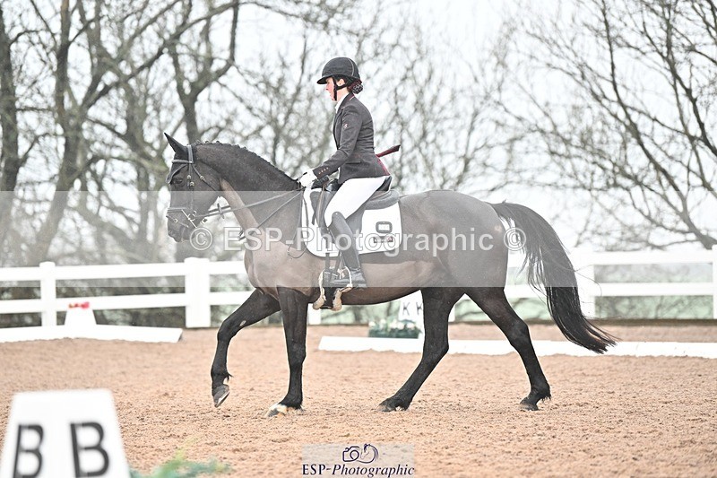 250215-134136-03917 - 191-Julia.Walker-Maygar.Tiki