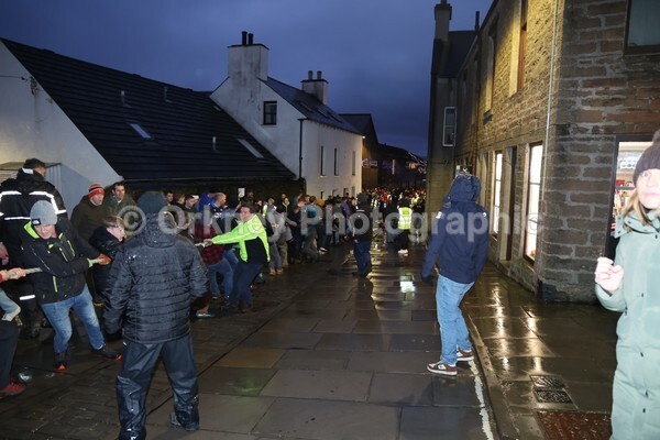 DAD_2083 - Stromness Yule Log Pull