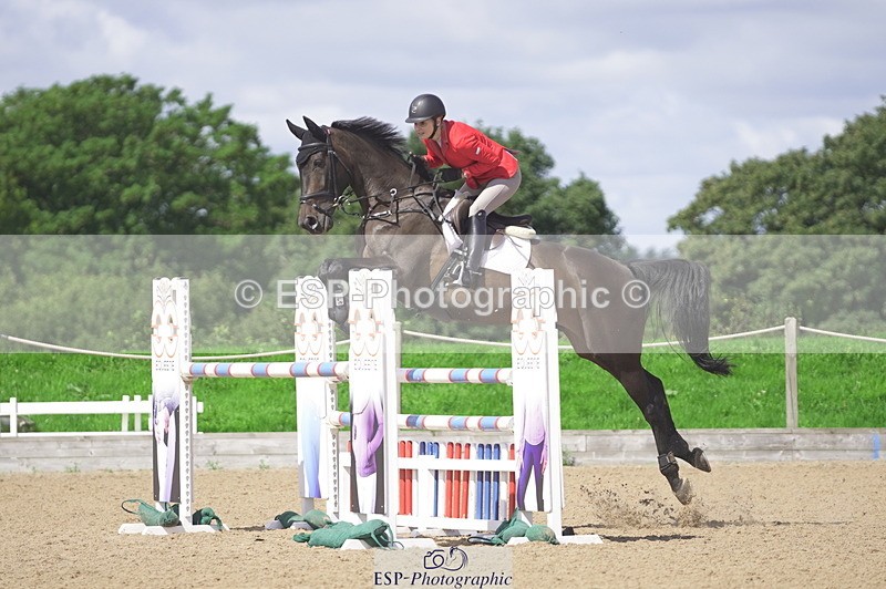 230806A-112516-01587 - Cls 13 Snr Newcomers & 1.10m Open