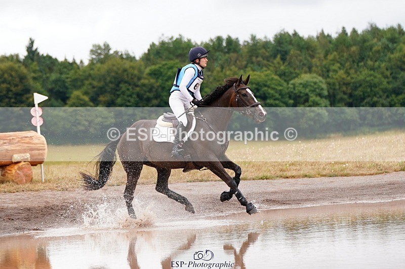 250803A-140556-15462 - O-692-Izzi.Kirk-OMIGOSH