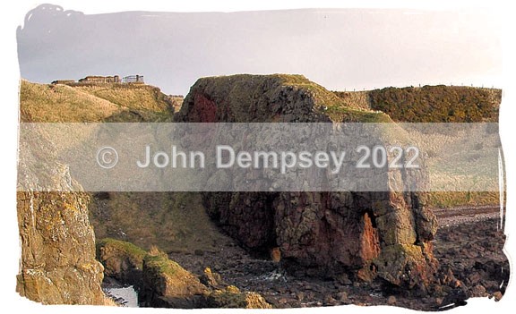 The Elphant Rock 2 - Places Around Montrose