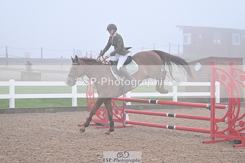 240907A-102908-00389 - Cls 7 95cm Amateur Qualifier