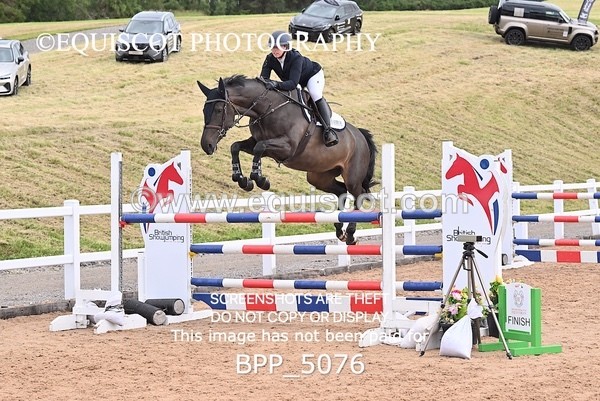BPP_5076 - CLASS 7 THURS Redpost Equestrian Senior Foxhunter/1.20m Open