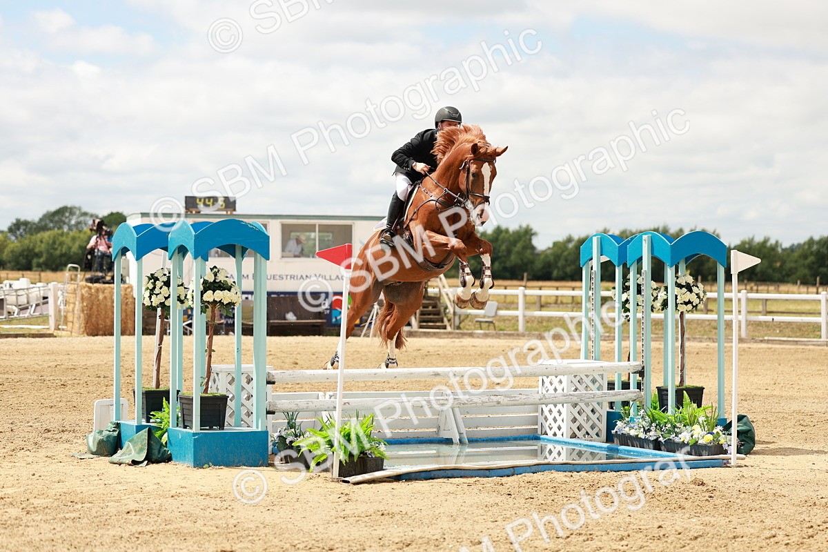 SBM_018414 - Class 21 - Senior Newcomers Championship 2d Rd