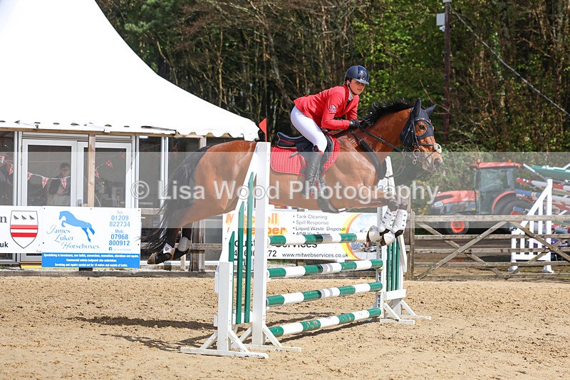 3E7A1382 - Class 6: Senior 1.05m