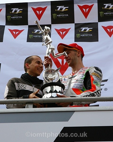  - Senior Race - TT 2010