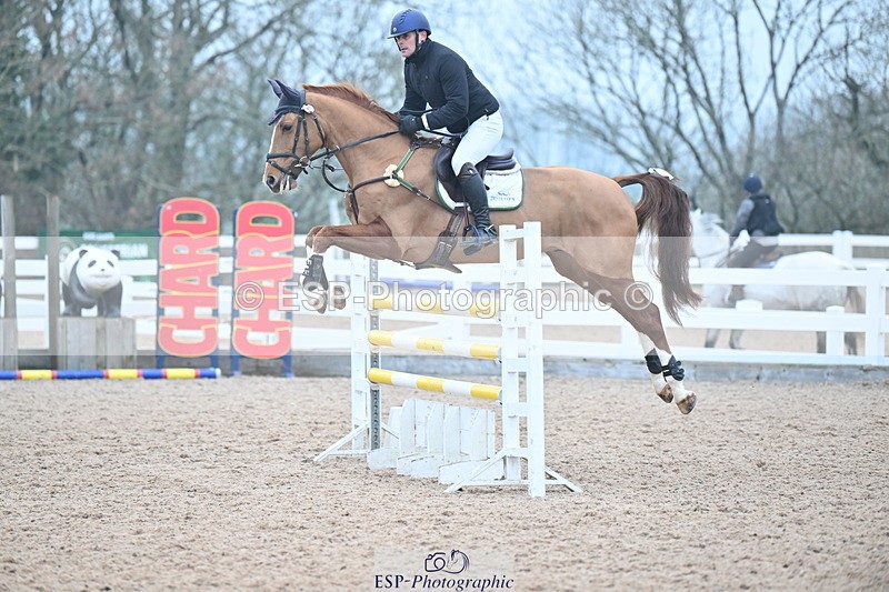 240113A-130905-02123 - Cls 12 Newcomers and 1.10m Open