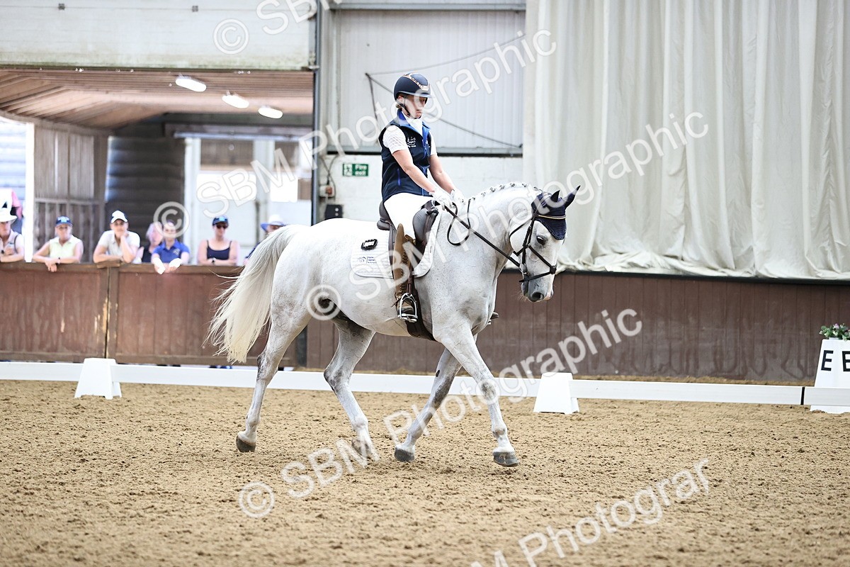 SBM_001494 - Novice 4 - 11.15-13.22
