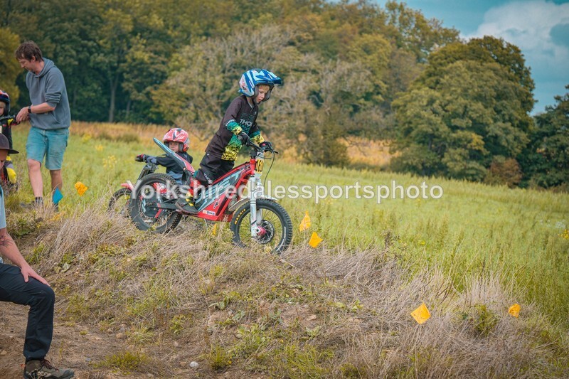 DSCF0313 - Ripon MC Trial 27/09- kids