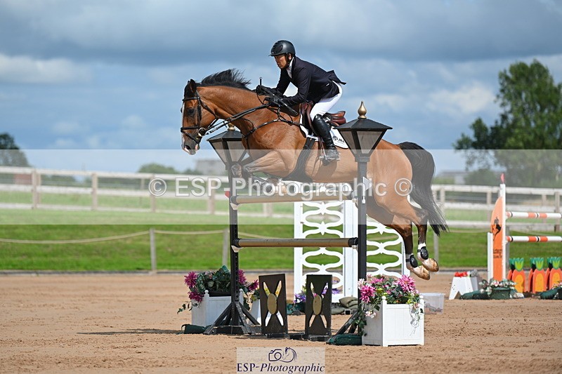 230721A-155619-07512 - Cls 10, 2 Star Big 1.45m Start to break