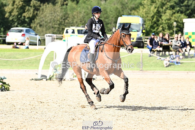 240824X-151631-29652 - 80cm Round 2 14.30 to 15.30