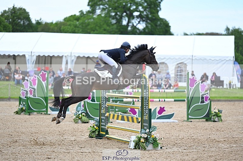 240525-155645-17977 - 540-OPPOSITION_HERALDIK_GIRL-Kirsty_Chabert