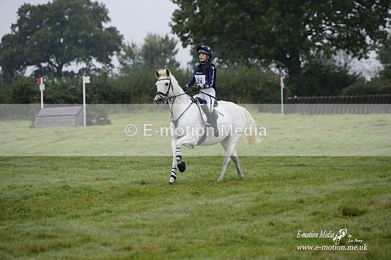 WWHT 171021 0178 - Novice Restricted (0.80m)  17/10/21