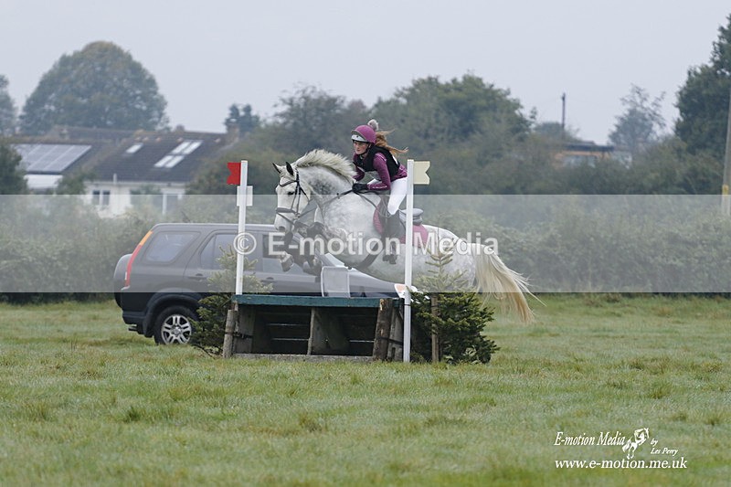 WWHT 171021 0316 - Novice Restricted (0.80m)  17/10/21