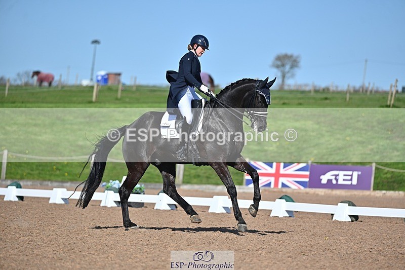 250405-144036-11301 - 173-Zoe.Sleigh-For.Rome