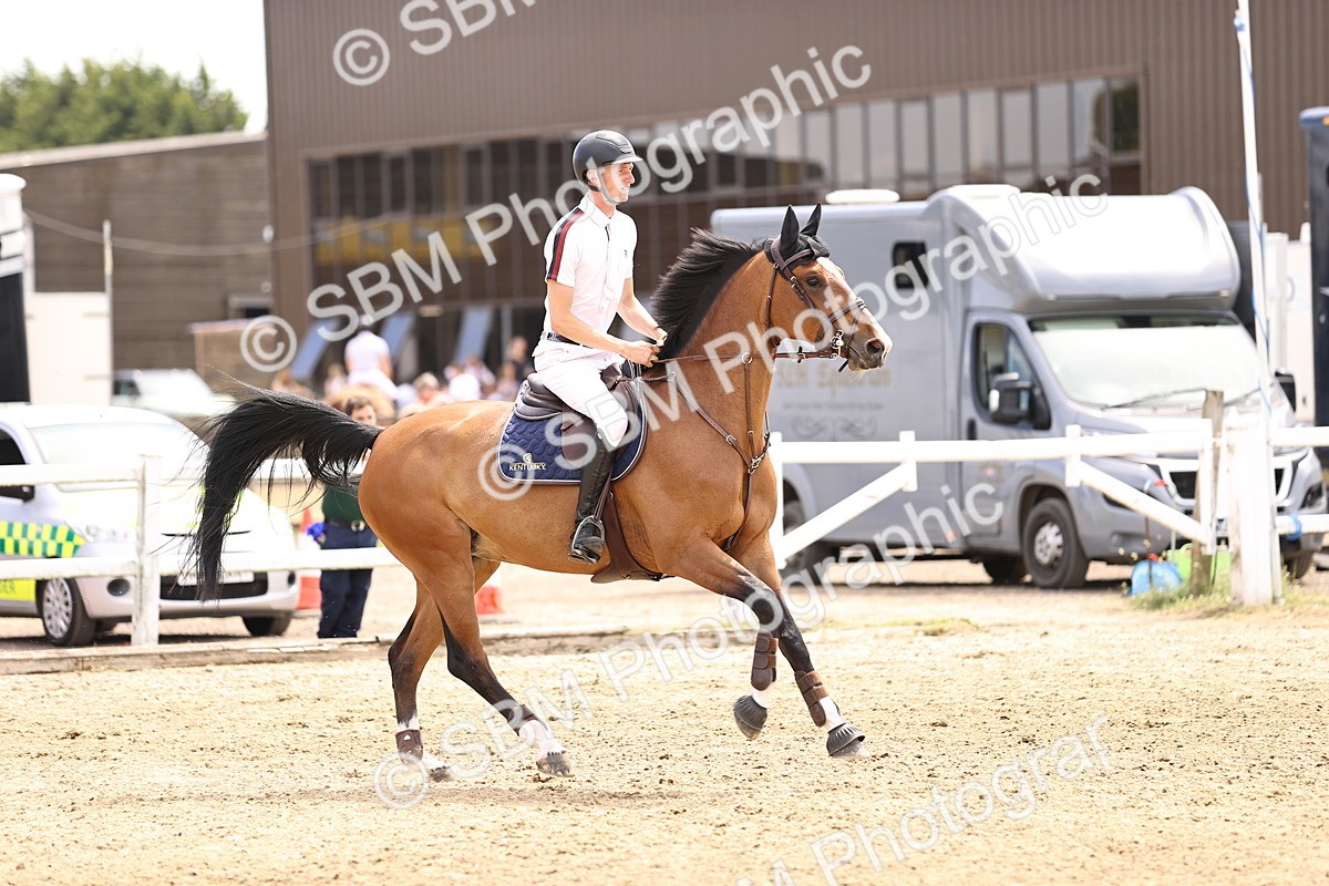 SBM_001696 - Class 16 - GFS Senior Newcomers 1.25m