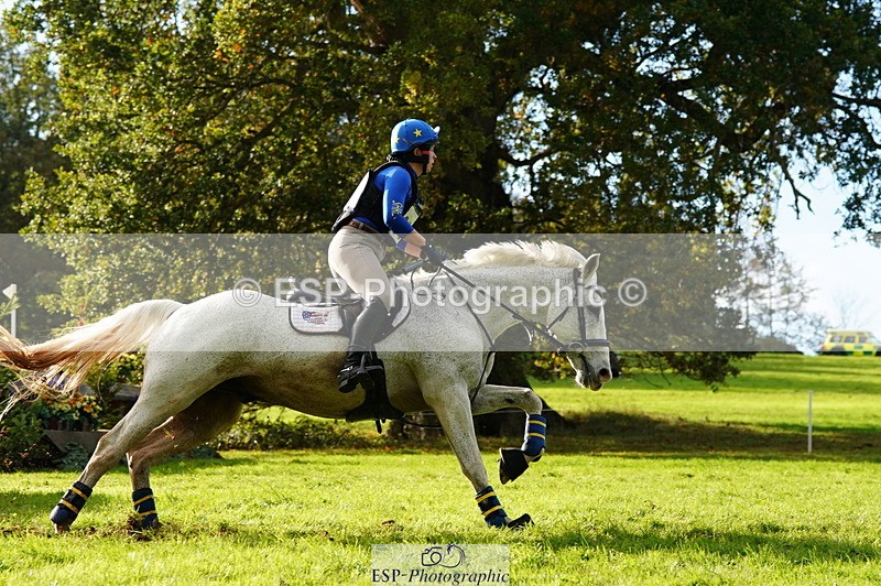 251025A-143526-21043 - G-517-Hannah.Underhill