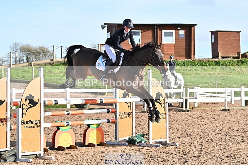241113A-134719-00718 - Cls 05A&B Snr Fox & 1.20m Open