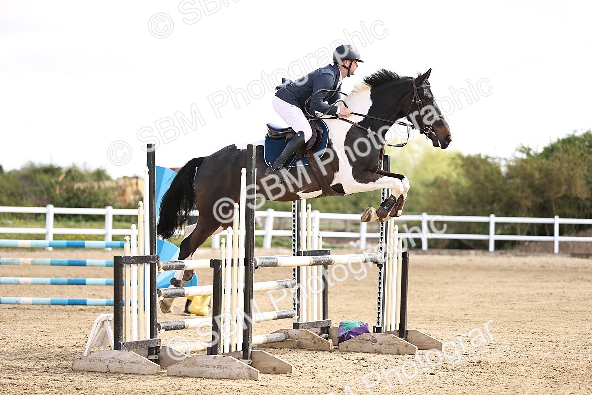 SBM_003349 - Class 16 - Senior Discovery - 1.00m