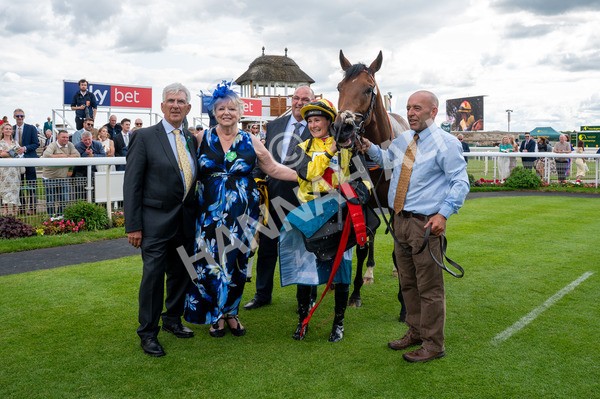 140625-Race 4-Hucklesbrook-9601 - Race 4 3.35pm Churchill Tyres Supporting Macmillan Sprint Handicap