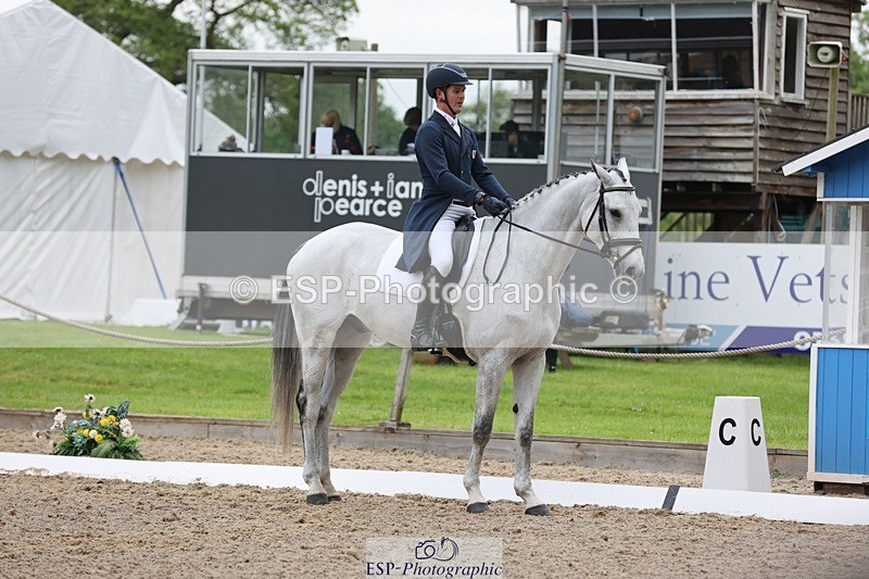 240523-093426-03161 - 207-IE_MR_MCGREGOR-Will_Furlong