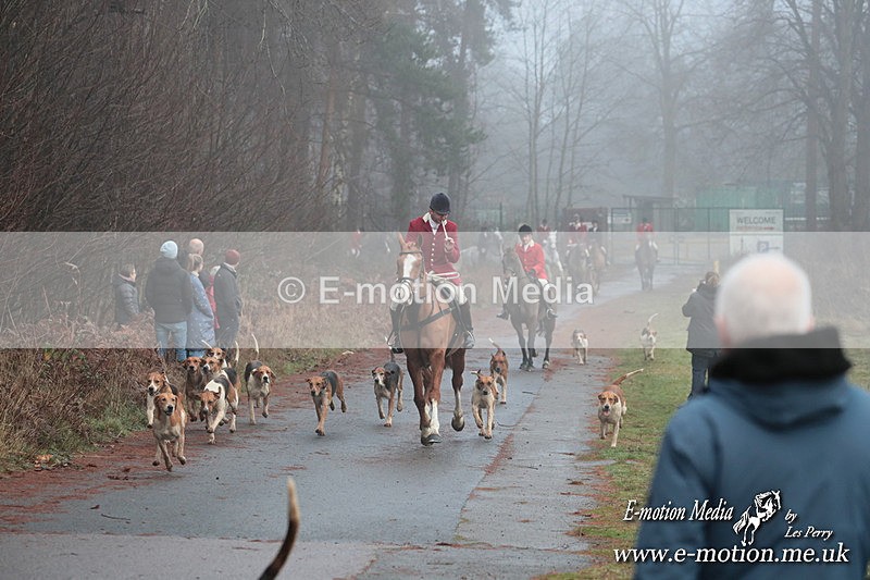 HUPY 261224 156 - Pytchley with Woodland Hunt Boxing Day Meet 26th December 2024