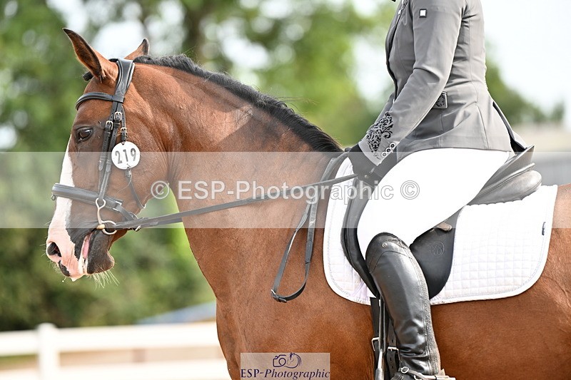 240817A-100956-07101 - 219-Sarah.Baldwin-Ervilha.Dos.Leitoes