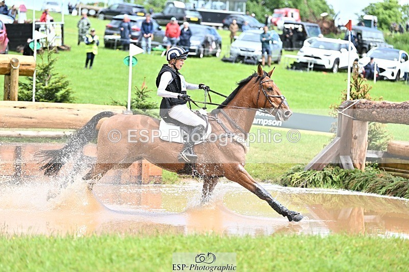 240526-141645-23867 - 501-BRUNO_FG-Edie_Campbell