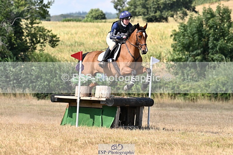 250824A-145533-38635 - 2148-Eva.Kevern-Monivea.Western.Diamond