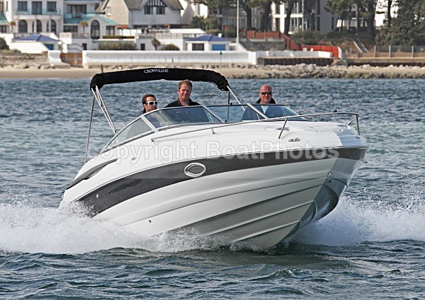 100425 CROWNLINE IMG_5671jpg - Motorboats - Open