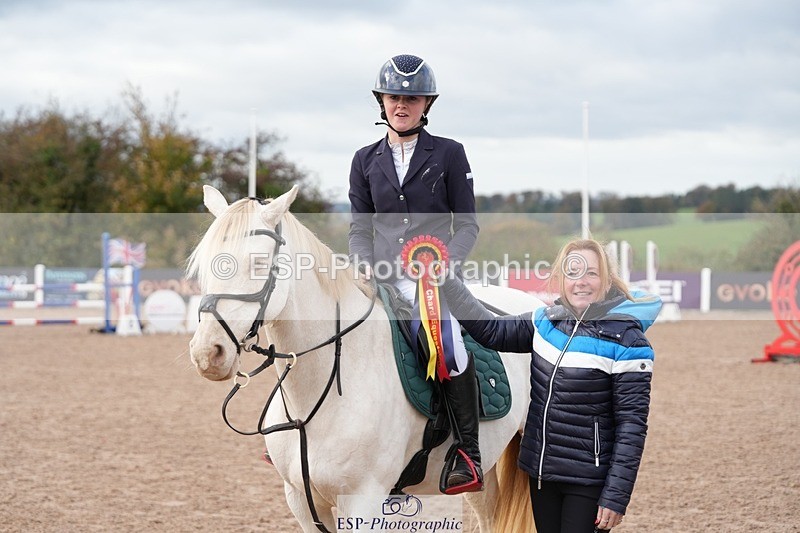 251026-123125-02414 - Cls 4 Pony Winter Novice + 80cm Open