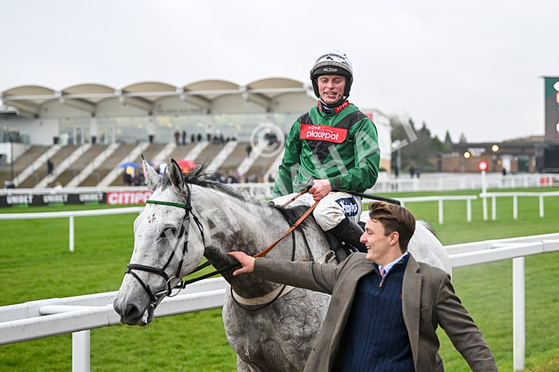 131224-Race 5-Numitor-9528 - Race 5