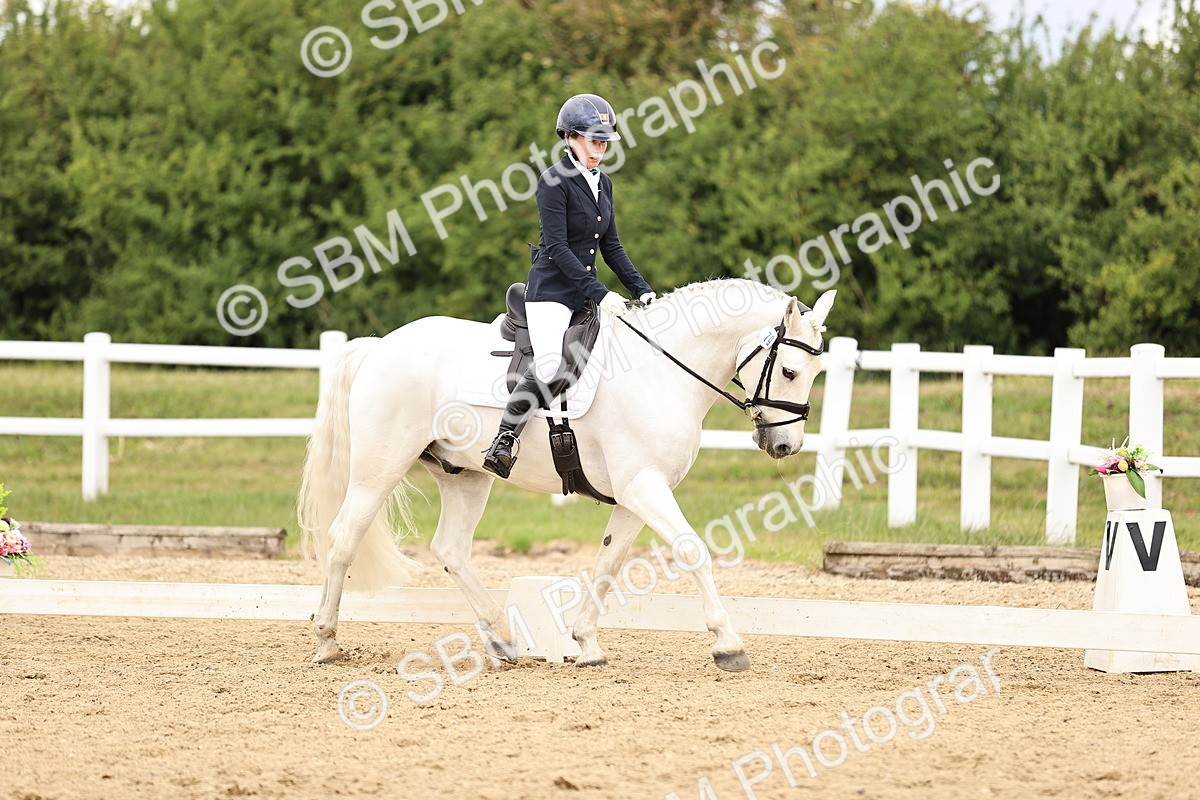 SBM_002879 - Class 2 - Novice 4 - 12.00-13.10