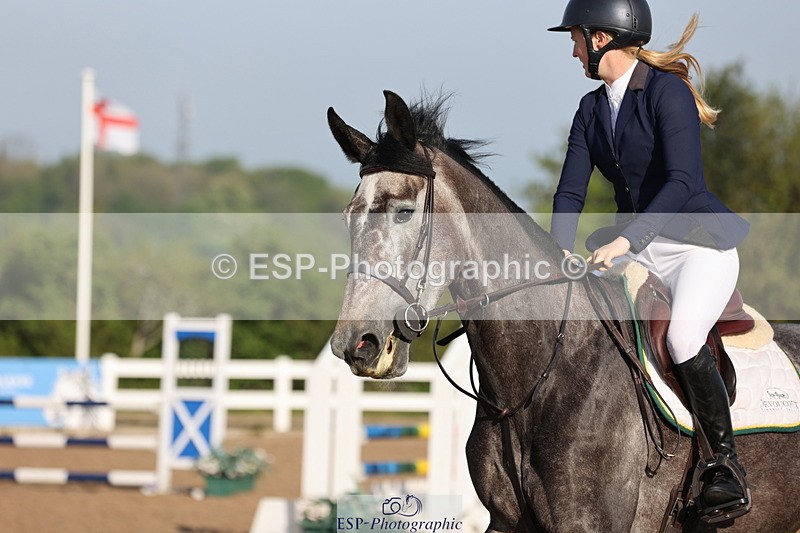 240510A-081131-04113 - Cls 13 British Novice and 90cm Open