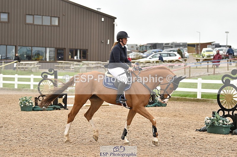 240405A-121128-01155 - Cls 9 95cm National Amateur Quali