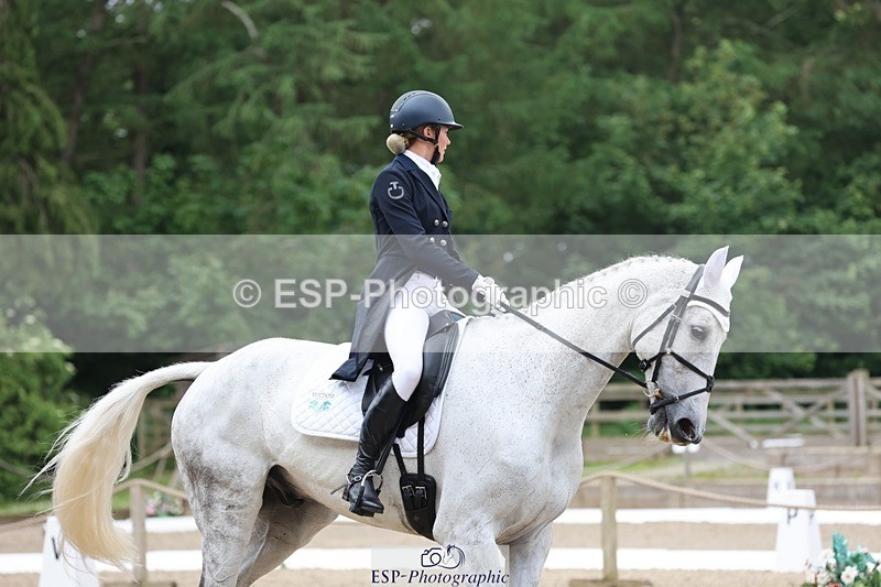 240523-110252-03478 - 217-MONBEG_WHISPER-Jemima_Howden