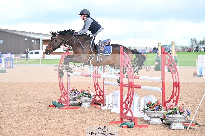 231014A-111949-04351 - Cls 18 Newcomers & 1.10m Open