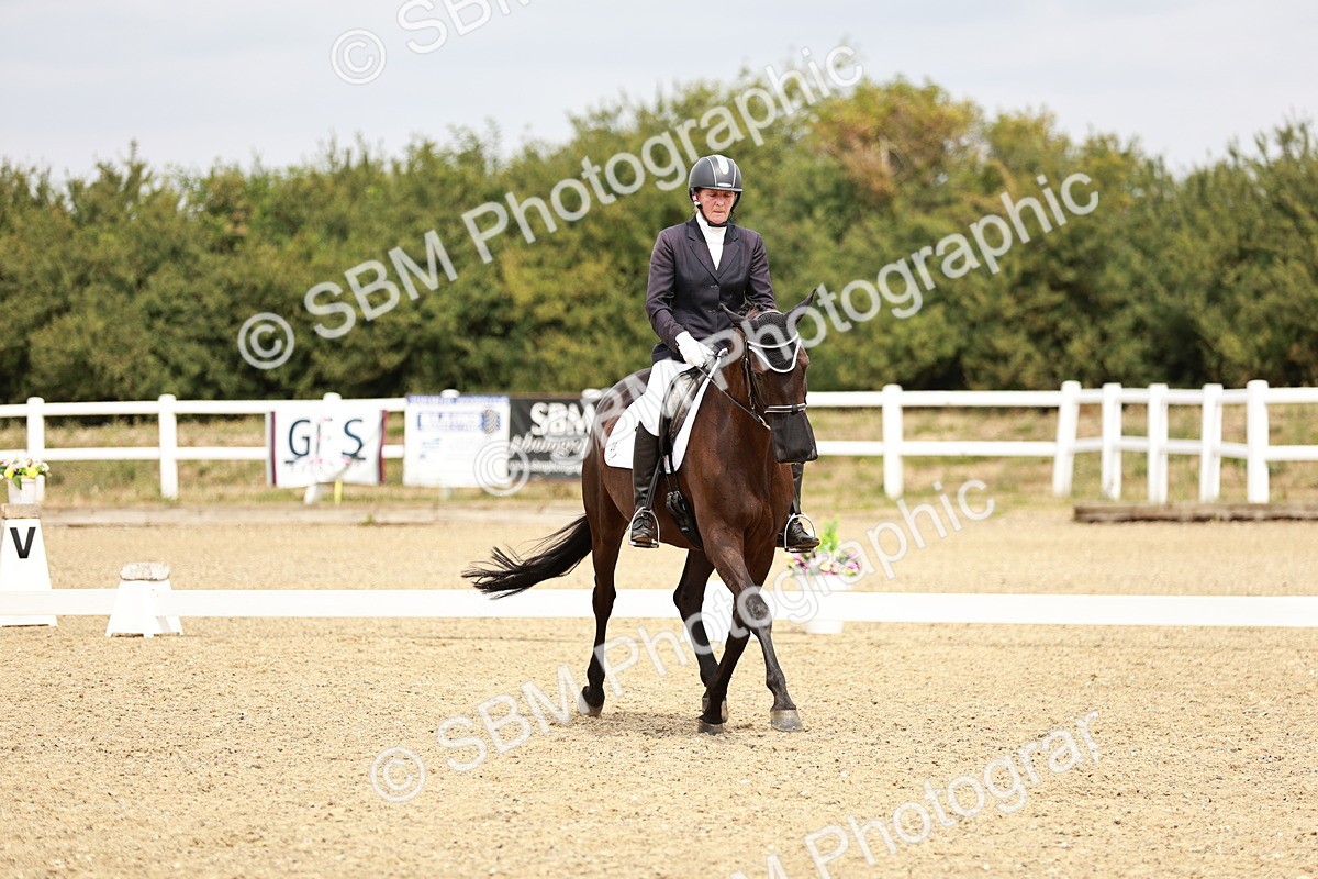 SBM_003056 - Class 6 - Novice 6 Silver - 11.34-12.20