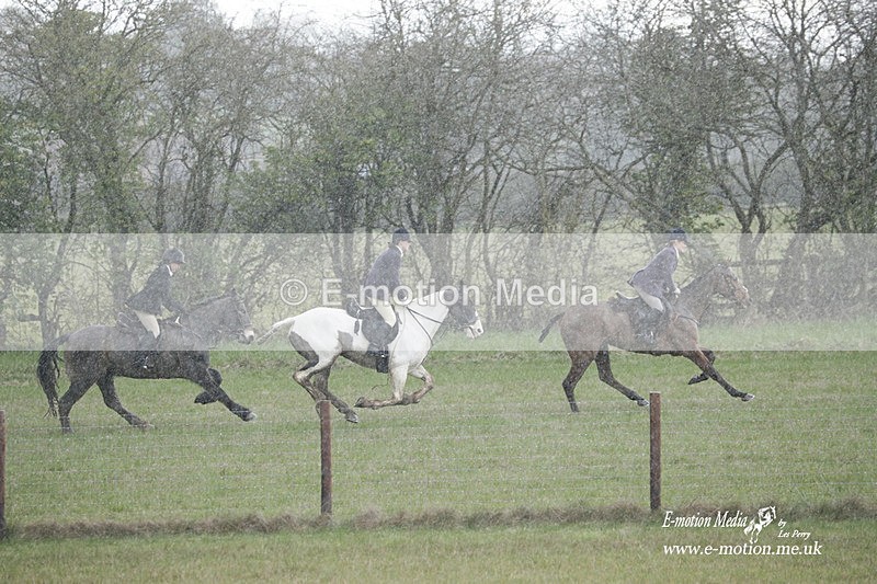 PtP 180323 1103 - Shelfield Park Races with Croome & West Warwickshire Hunt  18/03/23