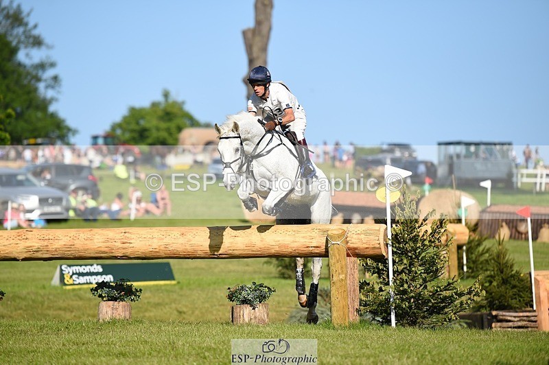 230527-175022-13649 - 163-UVERA_Z-Harry_Meade-XC