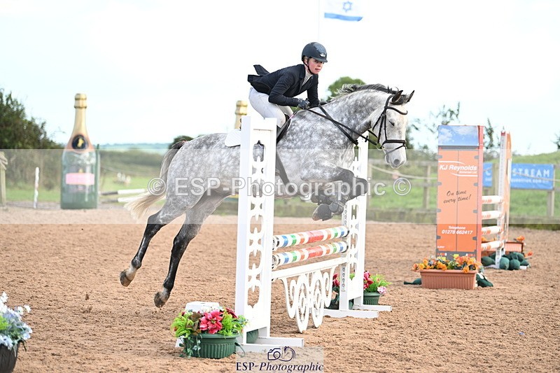 240912A-171018-02479 - Cls 7 Snr 90cm Open Speed Derby