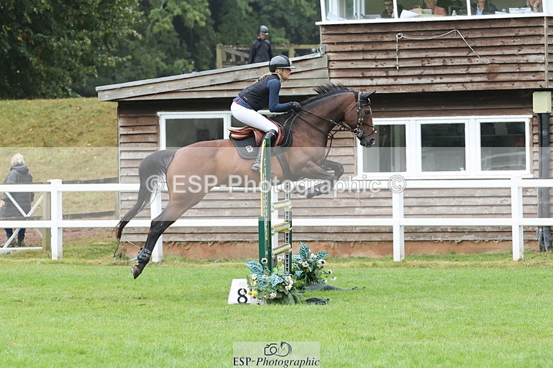 250830A-143724-07056 - Cls 16 Snr Newcomers and 1.10m Open