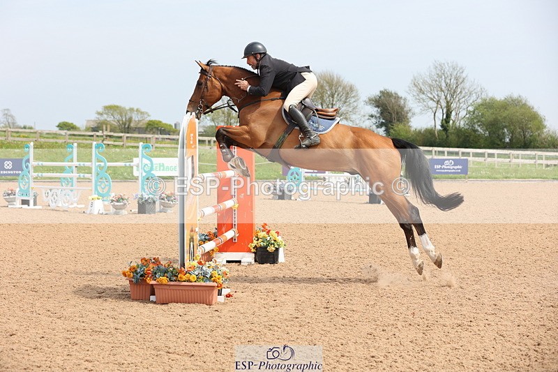 240511A-143848-14376 - Cls 36 National 1.30m Open