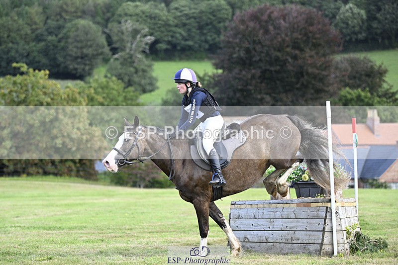 240825X-110308-32428 - 70cm XC 11.00 to 12.00