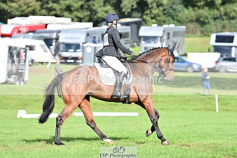 231020-115318-08268 - 650-NAOMIE.VAN.DE.BROUWERSHOEVE-Lara.Salter-DR