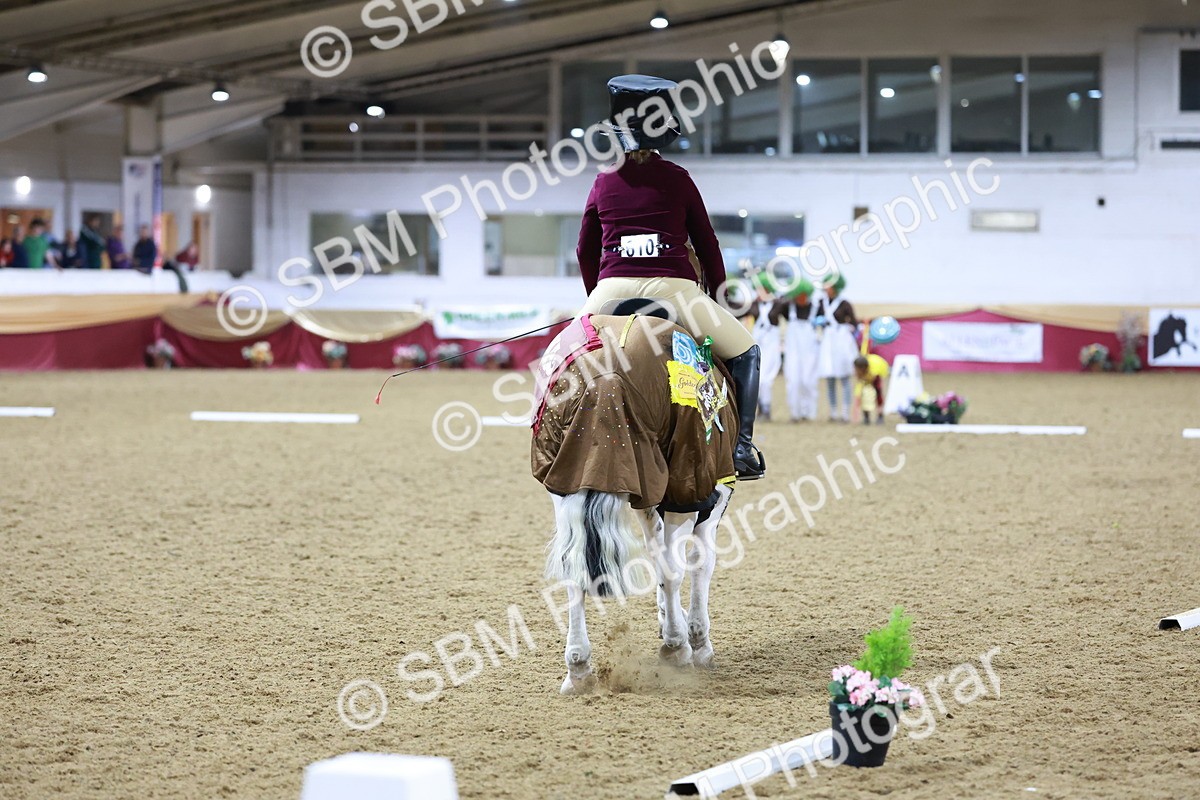 SBM_10502 - Class 62 - Strictly Fancy Dress-Age